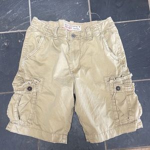 American Eagle outfitters classic length, men’s khaki shorts size 34